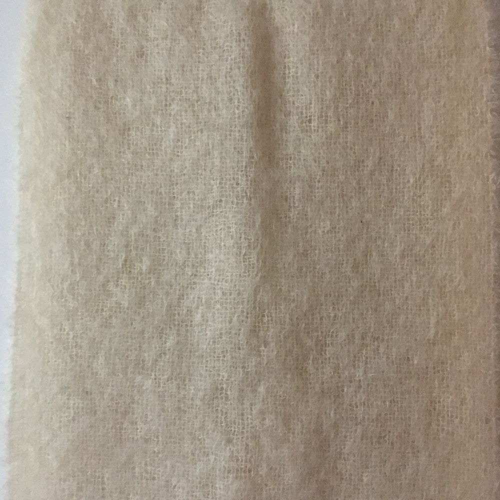 Vintage Cream Fluffy Mohair Knit Throw Shawl Wrap - Picture 2 of 4